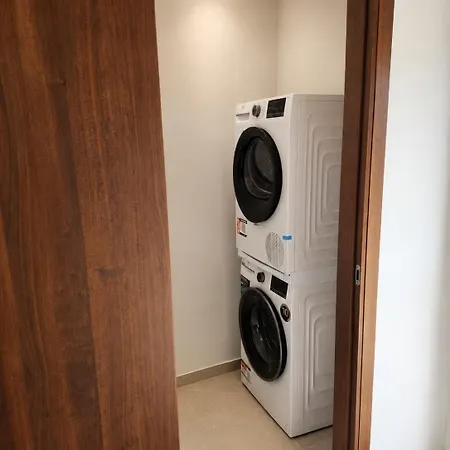New Spacious Near Valletta Tal Guardamangia