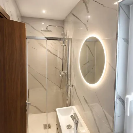 New Spacious Near Valletta