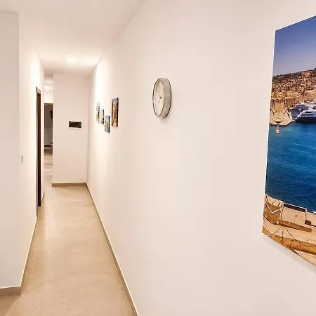 New Spacious Near Valletta Apartment Tal Guardamangia